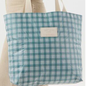 Aloha Collection Day Tripper Palaka Water Tyvek Toe  NWT